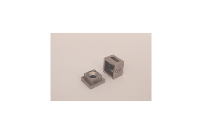 Uchwyt przelotowy płaskownika 15x5 mm do pow. płaskiej